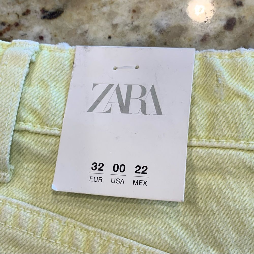 Zara Women's Yellow Denim Shorts High Rise Size 0 - Picture 5 of 12